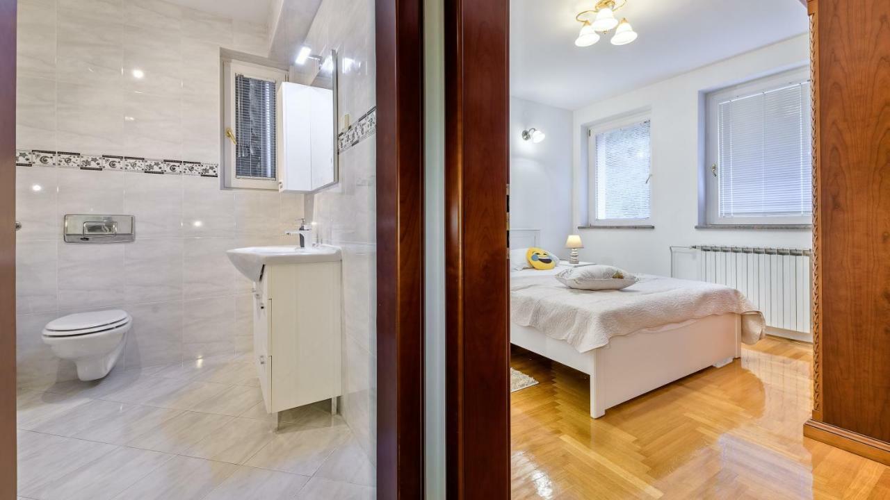 Central Apartment Smiley - Free Parking Zagabria Esterno foto