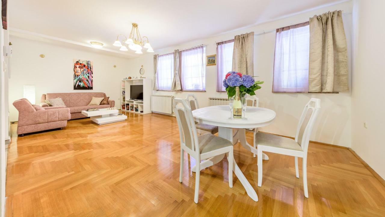 Central Apartment Smiley - Free Parking Zagabria Esterno foto