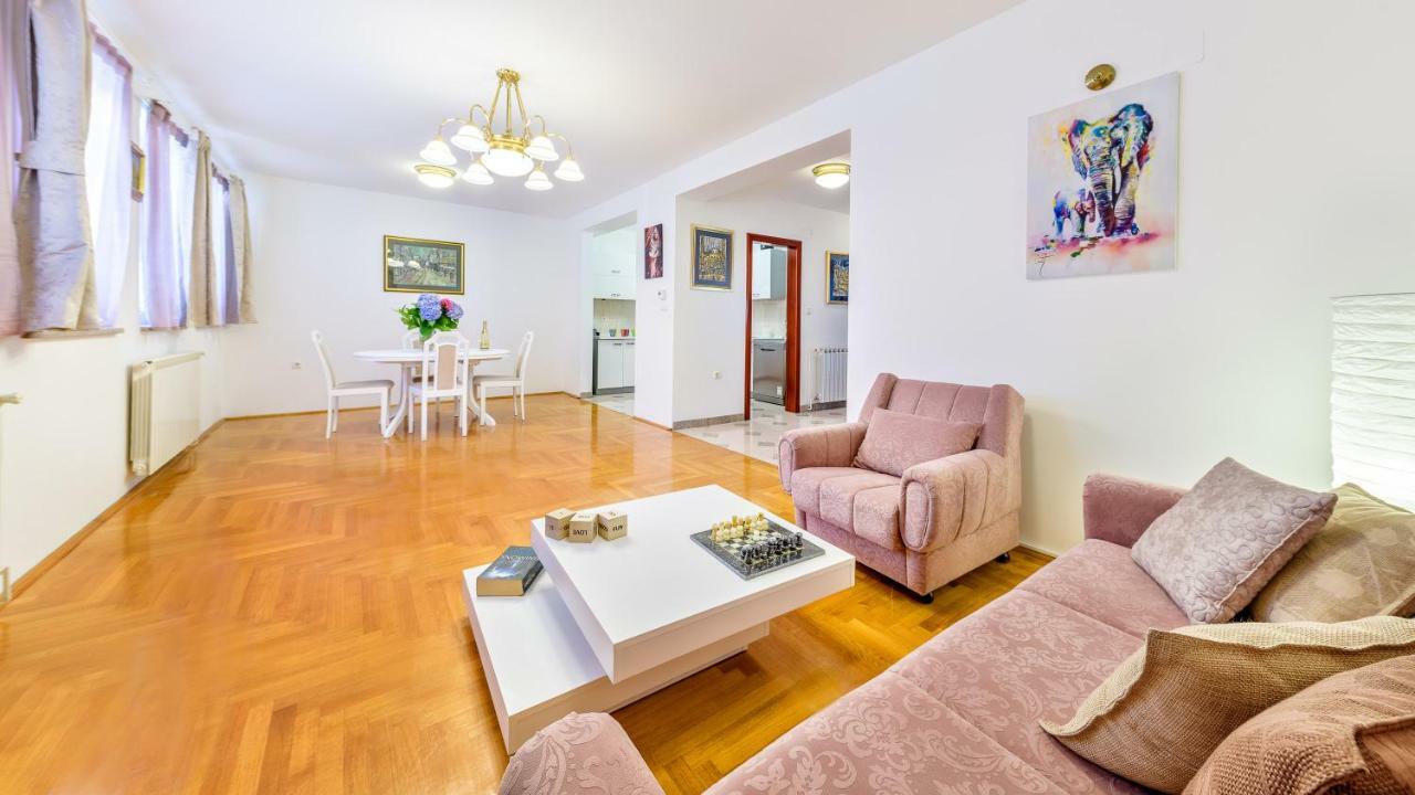 Central Apartment Smiley - Free Parking Zagabria Esterno foto