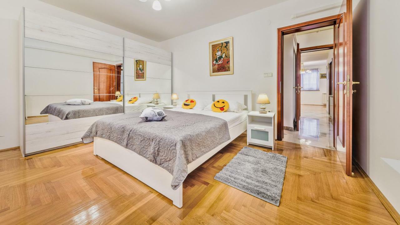 Central Apartment Smiley - Free Parking Zagabria Esterno foto