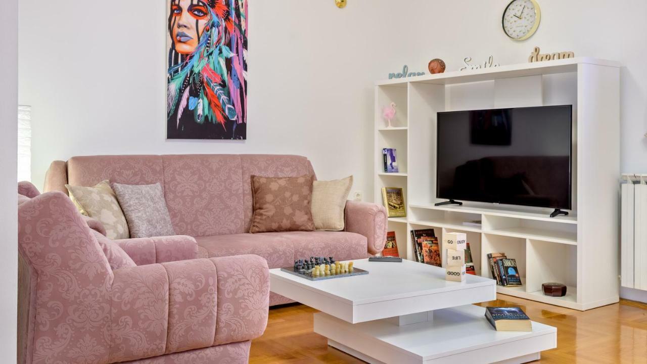 Central Apartment Smiley - Free Parking Zagabria Esterno foto